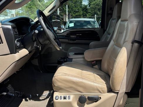 Used 2004 Ford Excursion Limited AWD/4WD image 12