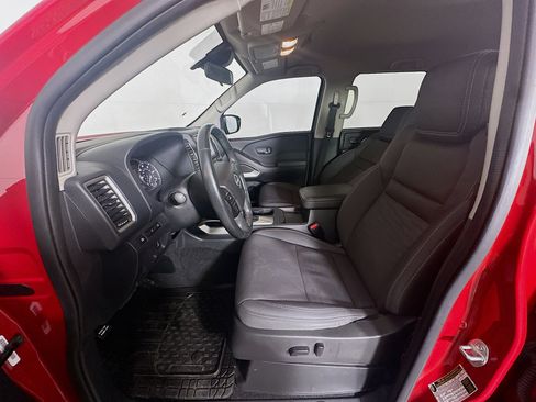 Used 2022 Nissan Frontier SV image 13