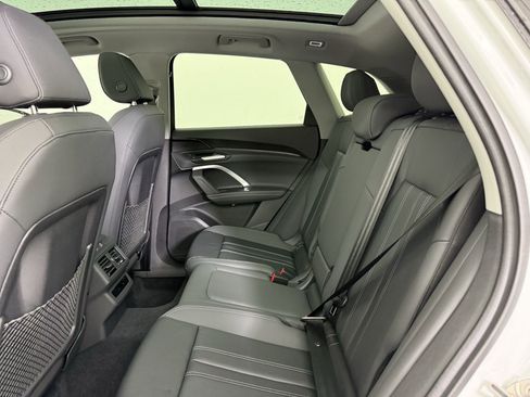 Certified 2025 Audi Q5 Premium w/ Convenience Package AWD/4WD image 26