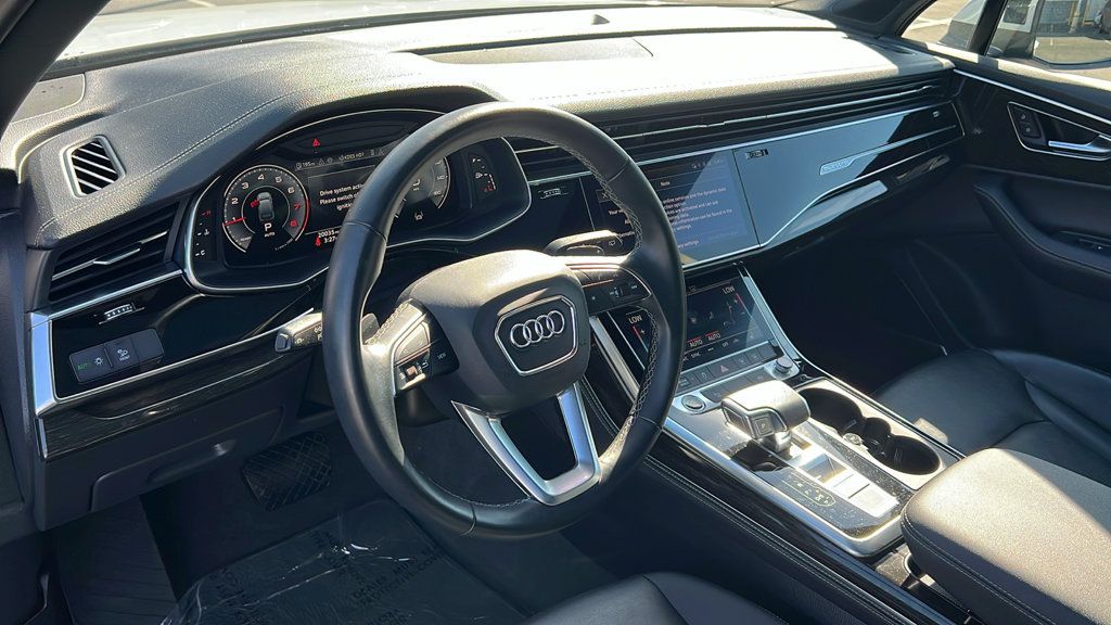 Used 2025 Audi Q7 2.0T Premium Plus AWD/4WD image 13