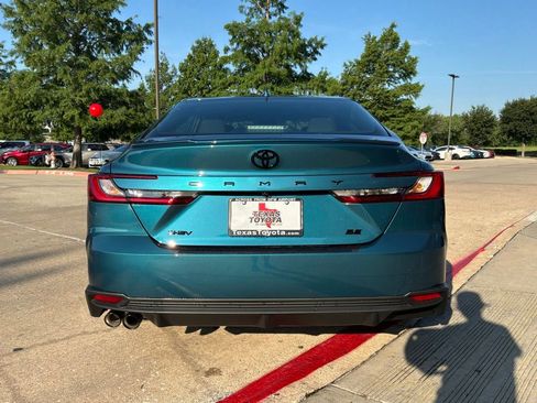 New 2026 Toyota Camry SE FWD image 6