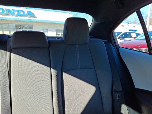 Used 2022 Toyota Corolla SE image 20