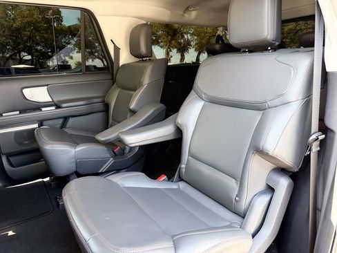 Used 2025 Ford Expedition Max Active AWD/4WD image 20