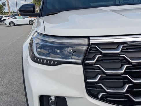 New 2026 Ford Explorer Platinum RWD image 10