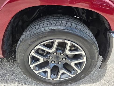 Used 2026 RAM 1500 Laramie AWD/4WD image 10
