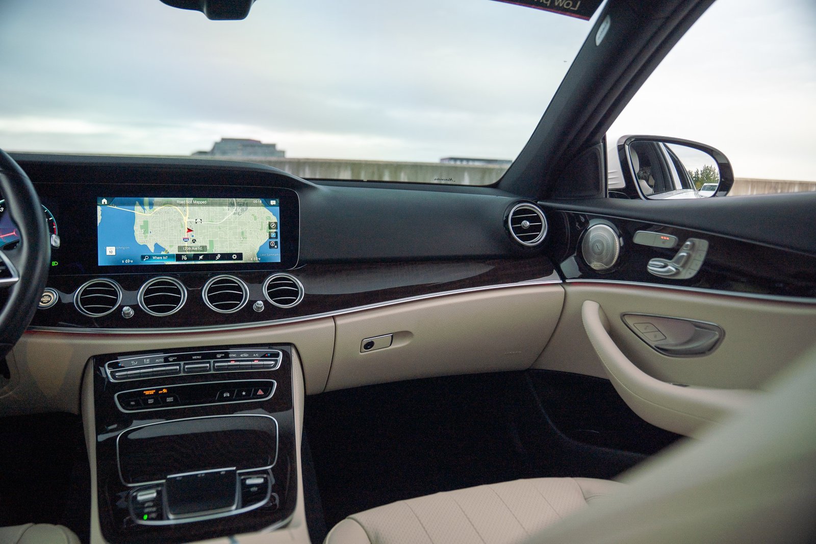 Certified 2021 Mercedes-Benz E 350 4MATIC Sedan image 20