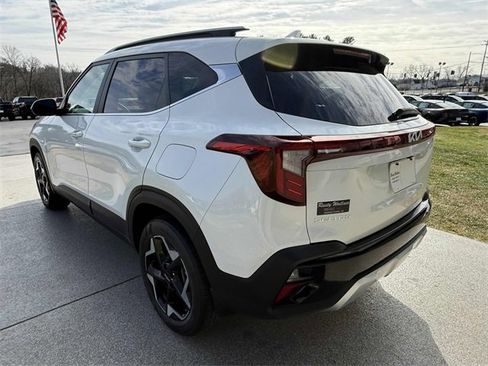 Used 2024 Kia Seltos EX image 25