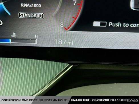 New 2025 Nissan Murano SL image 12