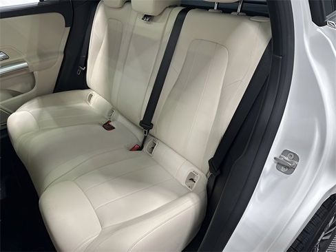 Used 2025 Mercedes-Benz GLA 250 GLA 250 image 29