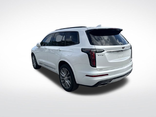 Used 2020 Cadillac XT6 Sport w/ Platinum Package AWD/4WD image 3