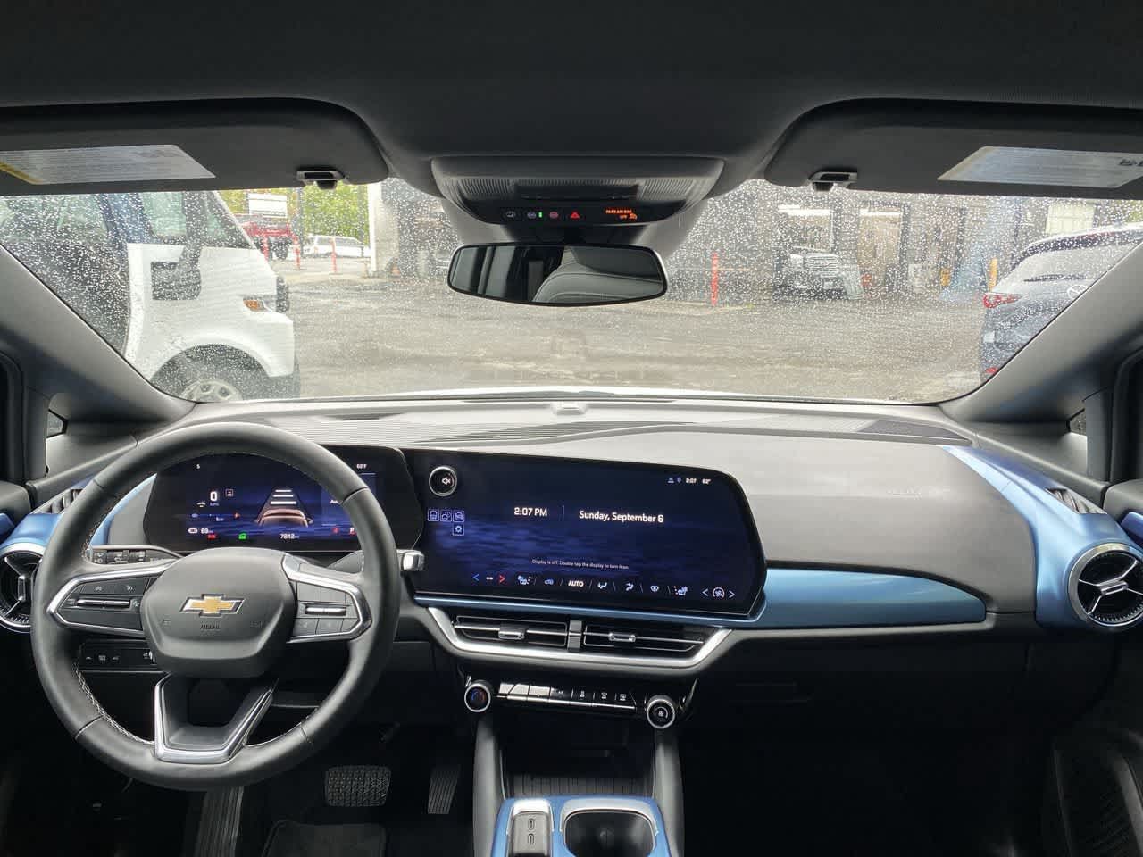 Used 2024 Chevrolet Equinox EV LT FWD image 12