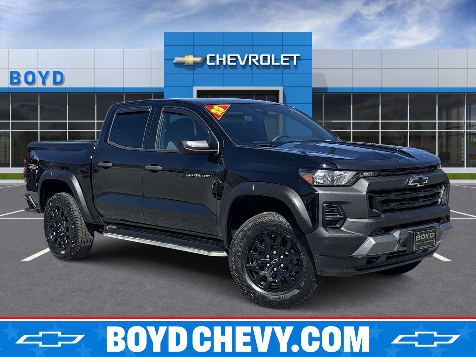 Used 2023 Chevrolet Colorado Trail Boss AWD/4WD image 1