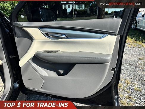 Used 2018 Cadillac XT5 Luxury w/ Driver Awareness Package AWD/4WD image 28