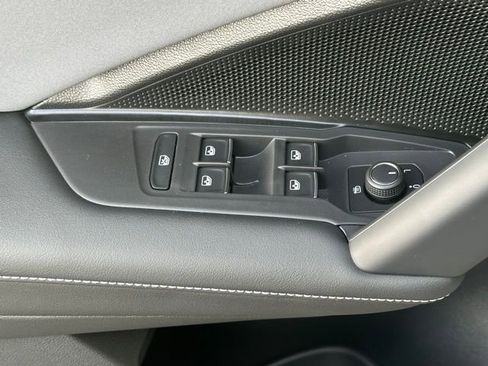 New 2026 Volkswagen Tiguan SE image 24