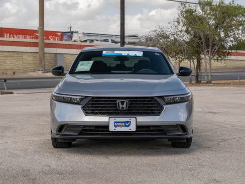 Used 2024 Honda Accord Sport image 3