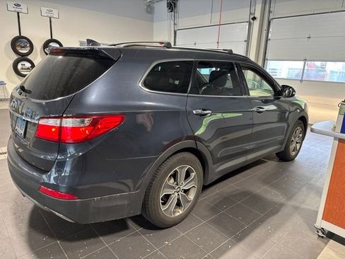 Used 2013 Hyundai Santa Fe GLS FWD image 11