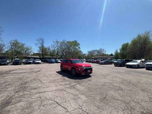 Used 2025 Chevrolet Blazer LT image 15