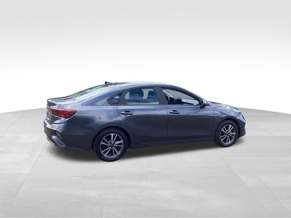 Certified 2023 Kia Forte LXS w/ LXS Technology Package FWD image 7