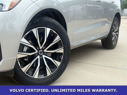 Certified 2025 Volvo XC60 B5 Core AWD/4WD image 8