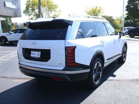 New 2026 Hyundai Palisade Limited image 3