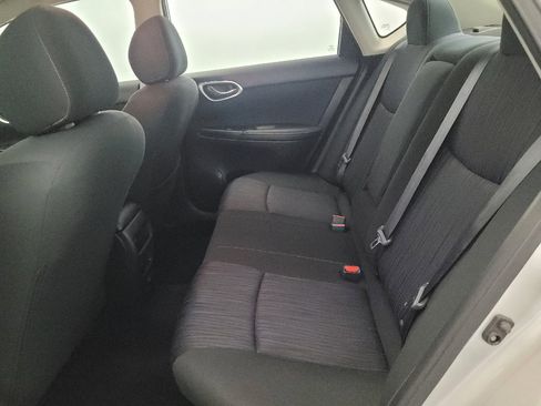 Used 2019 Nissan Sentra SV FWD image 18