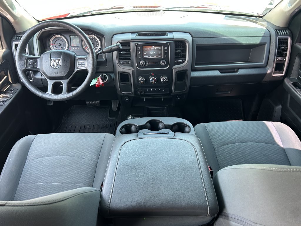 Used 2018 RAM 2500 Tradesman w/ Chrome Appearance Group AWD/4WD image 32