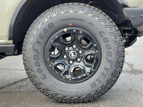 New 2026 Ford Bronco Big Bend image 9