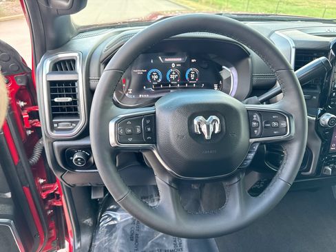 Used 2026 RAM 2500 Laramie AWD/4WD image 14
