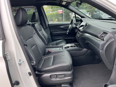 Used 2023 Honda Passport EX-L image 9