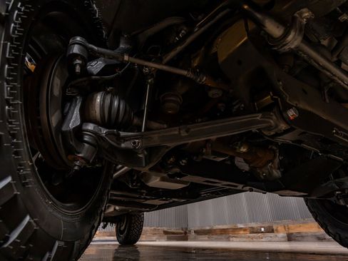 Used 2021 GMC Sierra 2500 Denali w/ Denali Black Diamond Edition image 14