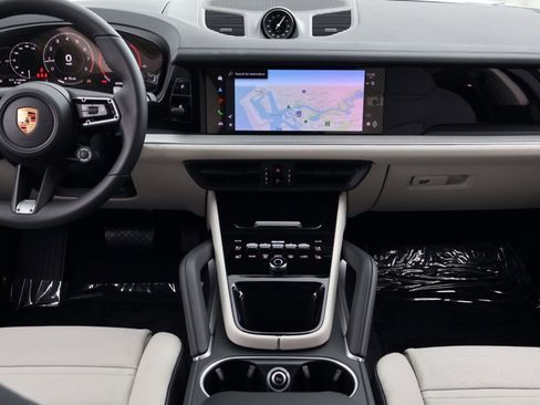 New 2026 Porsche Cayenne Coupe AWD/4WD image 20