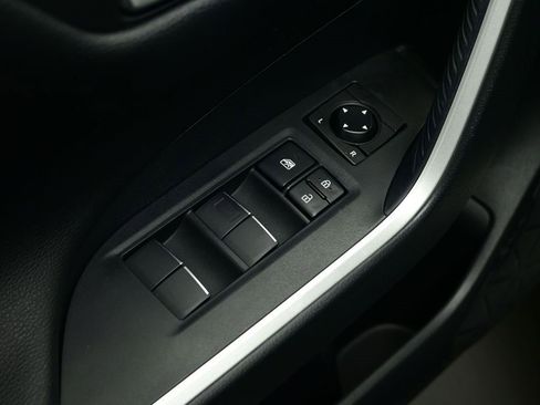 Used 2019 Toyota RAV4 XSE image 21