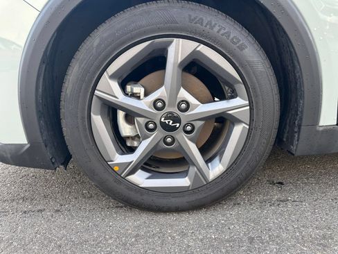 Used 2025 Kia K4 FWD image 29