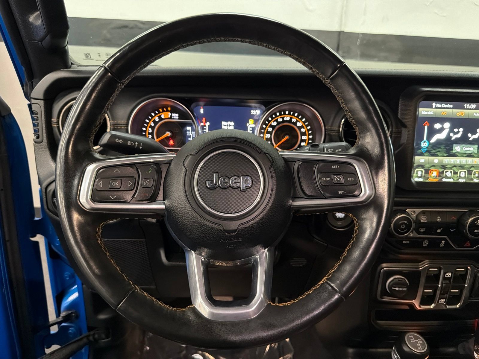 Used 2023 Jeep Wrangler Unlimited Sahara AWD/4WD image 22