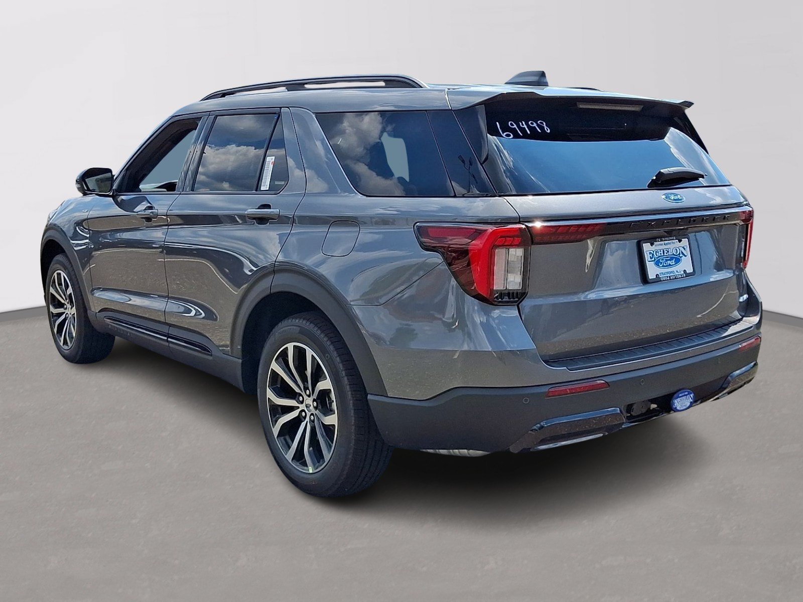 New 2026 Ford Explorer ST-Line AWD/4WD image 3