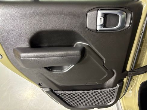 New 2026 Jeep Wrangler Willys AWD/4WD image 33