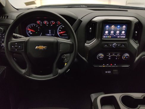 Used 2022 Chevrolet Silverado 1500 Custom AWD/4WD image 22