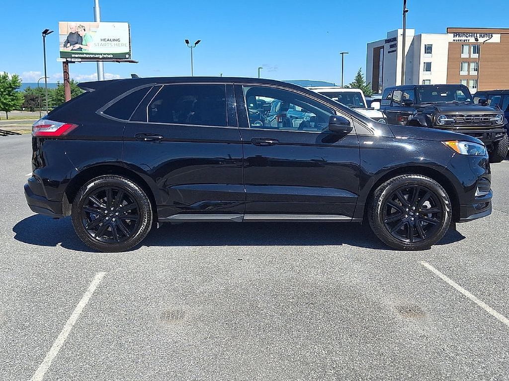Certified 2024 Ford Edge ST-Line AWD/4WD image 7