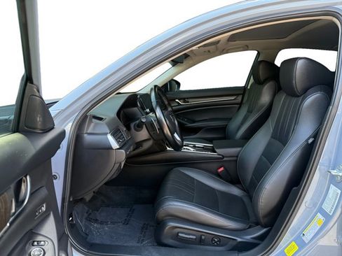 Used 2022 Honda Accord Touring image 10