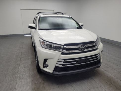 Used 2019 Toyota Highlander Limited FWD image 14