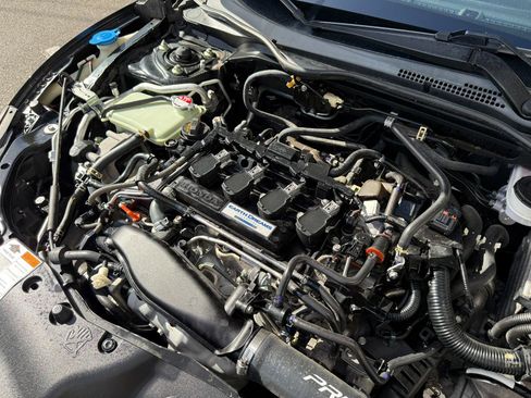 Used 2018 Honda Civic Sport Touring image 21