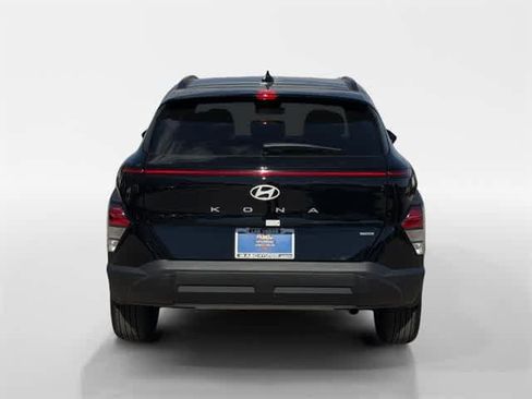 Certified 2025 Hyundai Kona SEL image 4