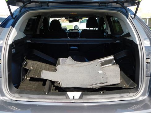 Used 2023 Subaru Crosstrek 2.0i Premium image 24