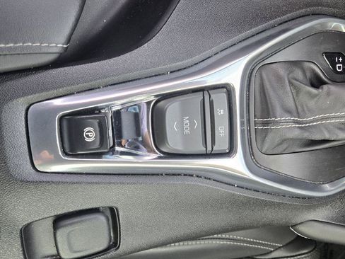Used 2016 Chevrolet Camaro LT RWD image 34