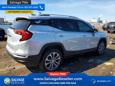 Used 2021 GMC Terrain SLT w/ Infotainment Package II AWD/4WD image 4