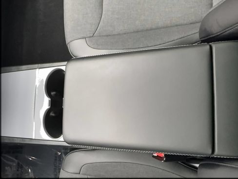 Used 2025 Tesla Model 3 RWD image 37