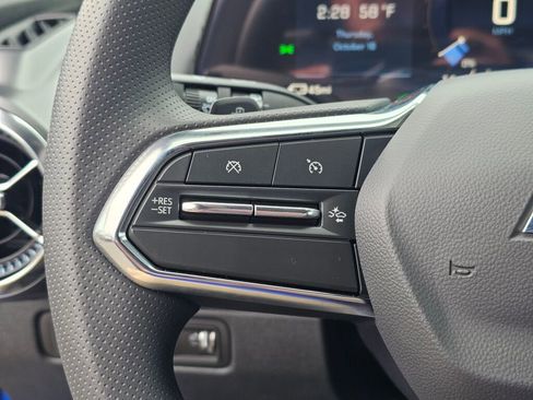 New 2026 Chevrolet Equinox EV LT image 33