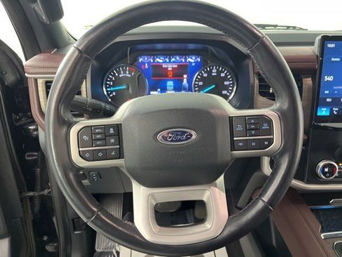 Used 2024 Ford Expedition Max Limited image 16