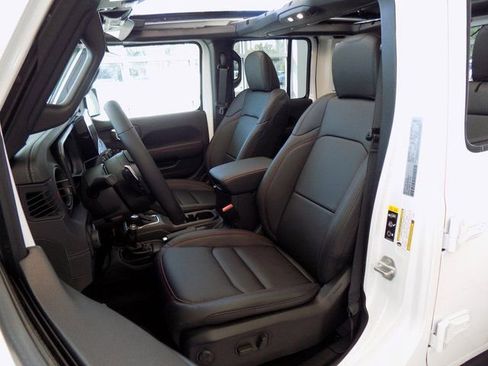 New 2026 Jeep Wrangler Unlimited Rubicon 392 image 17