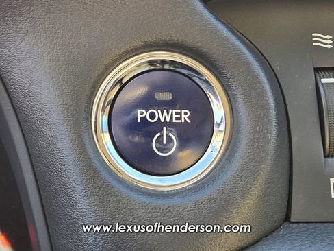 Used 2013 Lexus CT 200h image 29